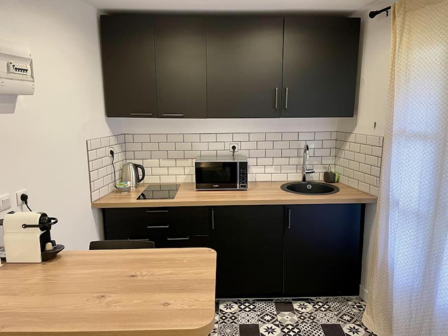 Le Moulin 2 - Appartement Arenes Romaines- Beziers Gare - Wifi- Tv Connecte Dış mekan fotoğraf